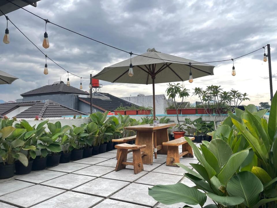 Andalucia Lodge & Brunch Hotel in Bandung