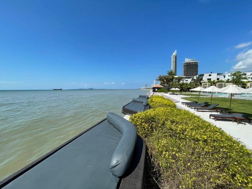 Penthouse Suite 3 BR  120 sqm. @ Veranda Residence Apartment in Pattaya City