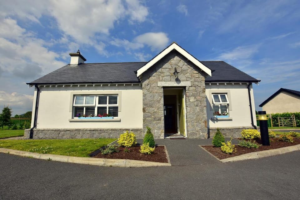 Clonlum Holiday Cottages Hotel in Northern Ireland