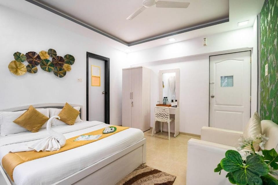 Corporate Team Villa: 5BHK + Personal Chef - Wifi Vacation rental in Mumbai