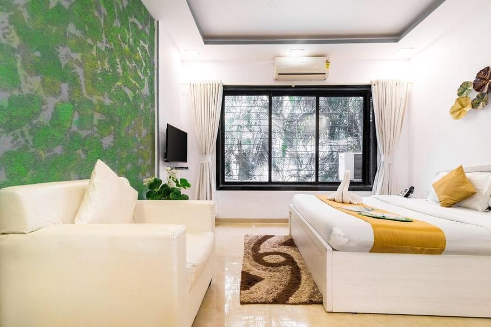 Corporate Team Villa: 5BHK + Personal Chef - Wifi Vacation rental in Mumbai