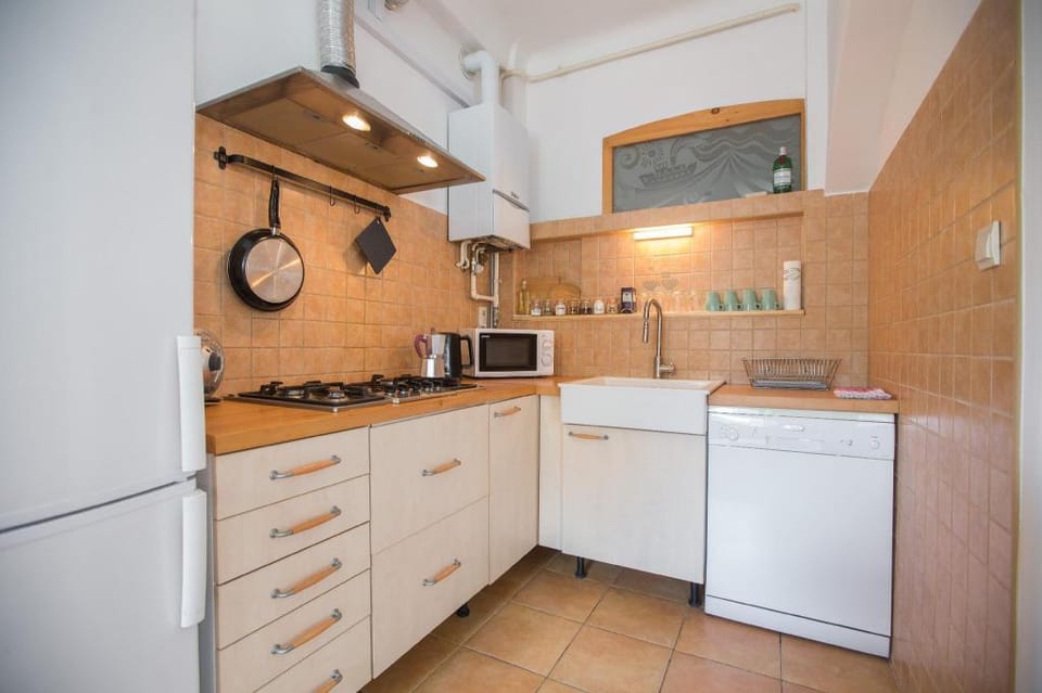 City center, Cozy, Free parking, 24h check-in Apartment in City of Zagreb