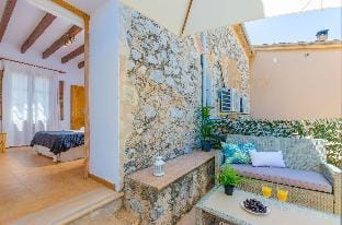 Can Damia in S'Arracó Villa in Serra de Tramuntana