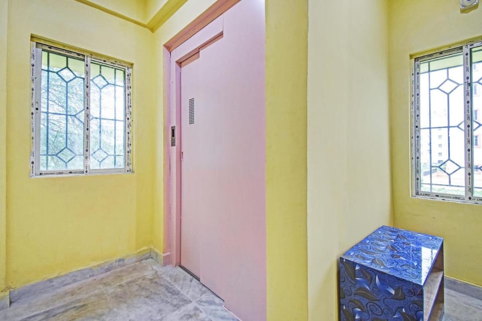 HOTEL O MAA RESIDENCY NEAR BISWA BANGLA Hotel in Kolkata