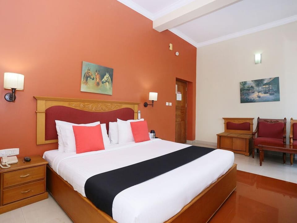 CLUB 7 HOTEL Hotel in Kerala