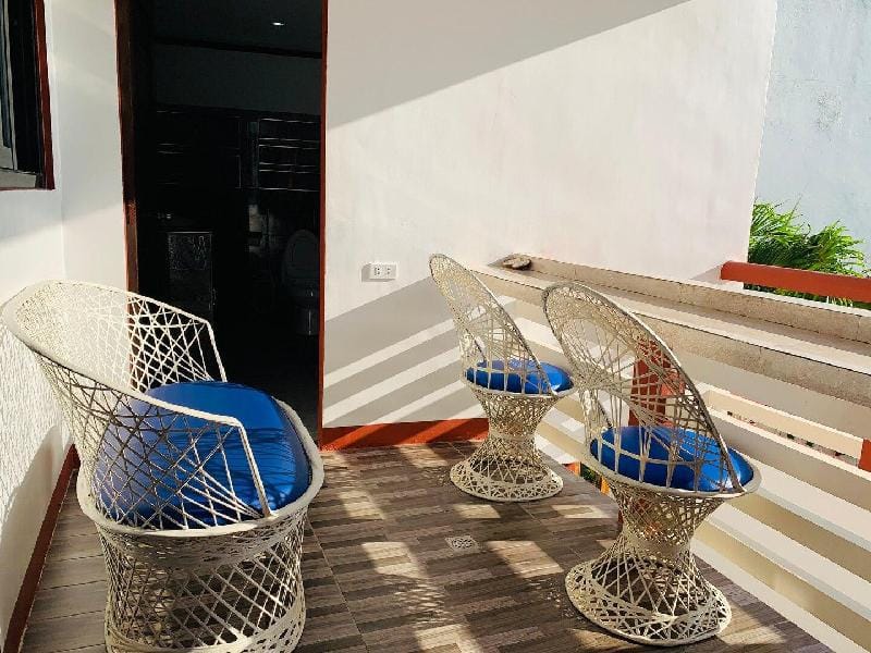 BADLADZ Ocean View One Bedroom Condo Apartment in Puerto Galera