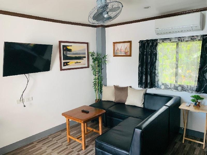 BADLADZ Ocean View One Bedroom Condo Apartment in Puerto Galera