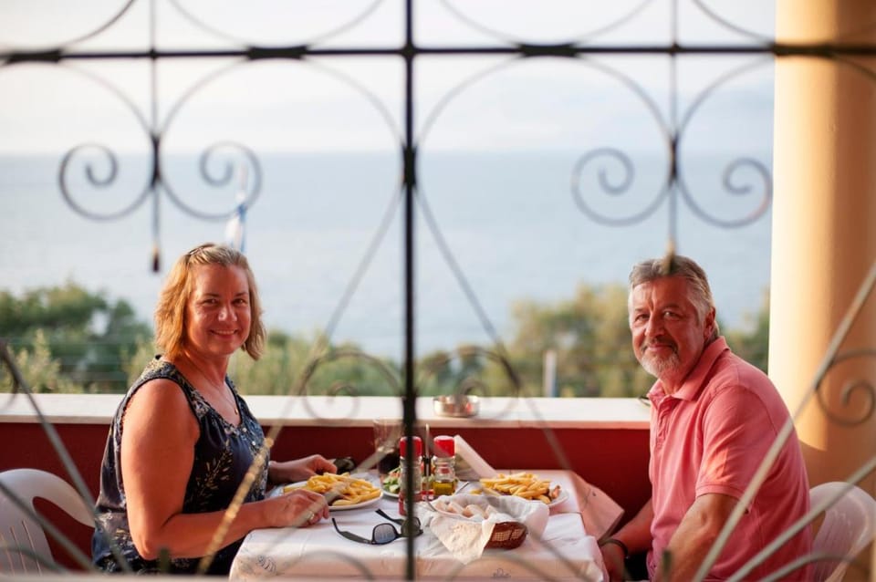 Apraos Bay Hotel In Kalamaki Beach, 100m from the lovely sandy beach Bed and Breakfast in Corfu, Greece