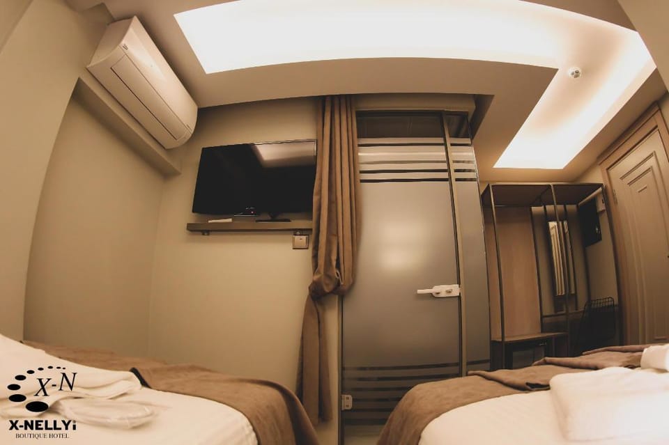 X-NELLYI HOTEL Apartment in Istanbul