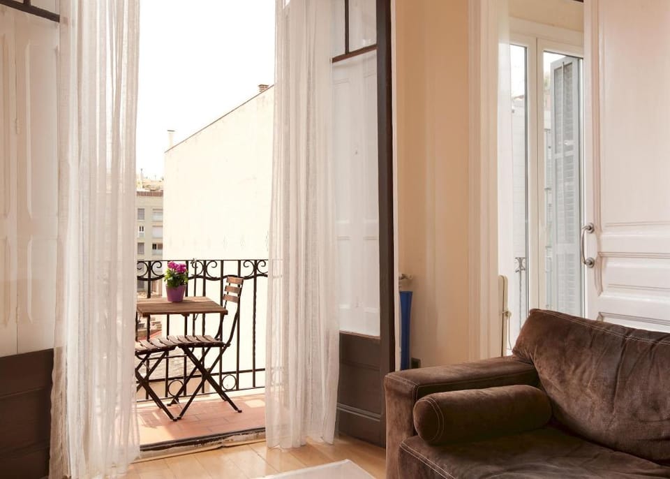 DONNA · Donna's Residence · Low-priced, Super Reviewed Apartment Apartment in Barcelona
