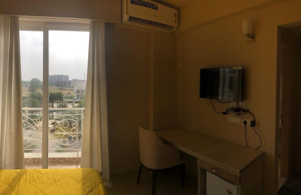 KRISHNA AAVAS-THE HOTEL Apartment in Uttar Pradesh