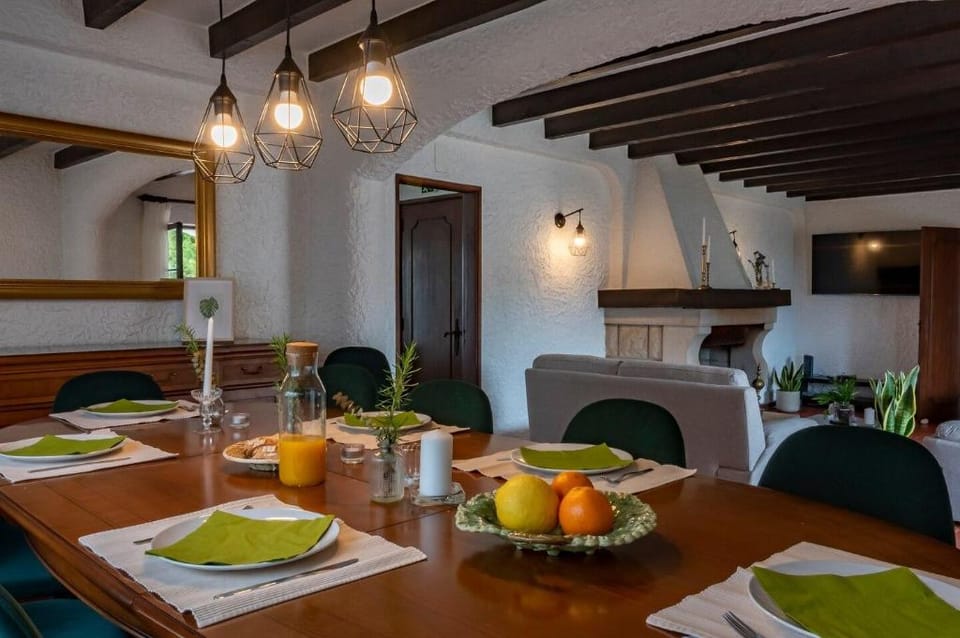 Villa Santiago, Sesimbra charming Villa Escape Villa in Sesimbra