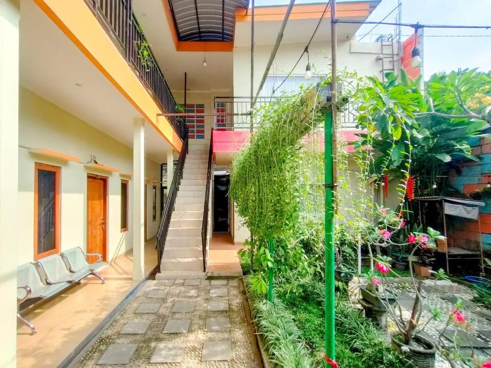 RedDoorz Syariah @ Graha Adi Karya Kartasura Hotel in Special Region of Yogyakarta