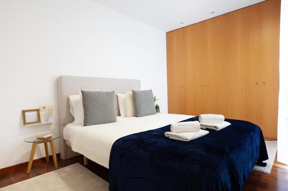 MARIA · Stylish 2 BR apartment with private roof terrace Apartment in Barcelona