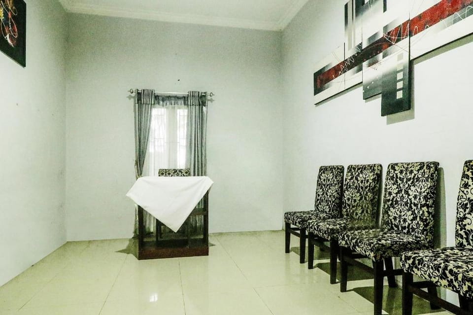 Hotel O Nyi Rindang Near Puskesmas Jekan Raya Hotel in Indonesia