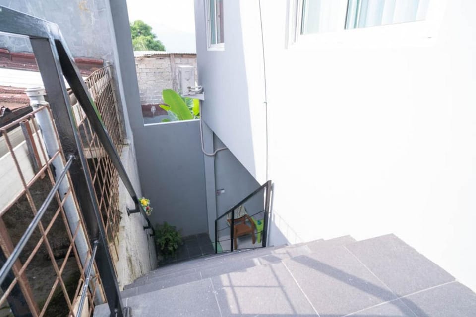 Nina House near Taman Budaya Sentul RedPartner Apartment in West Java