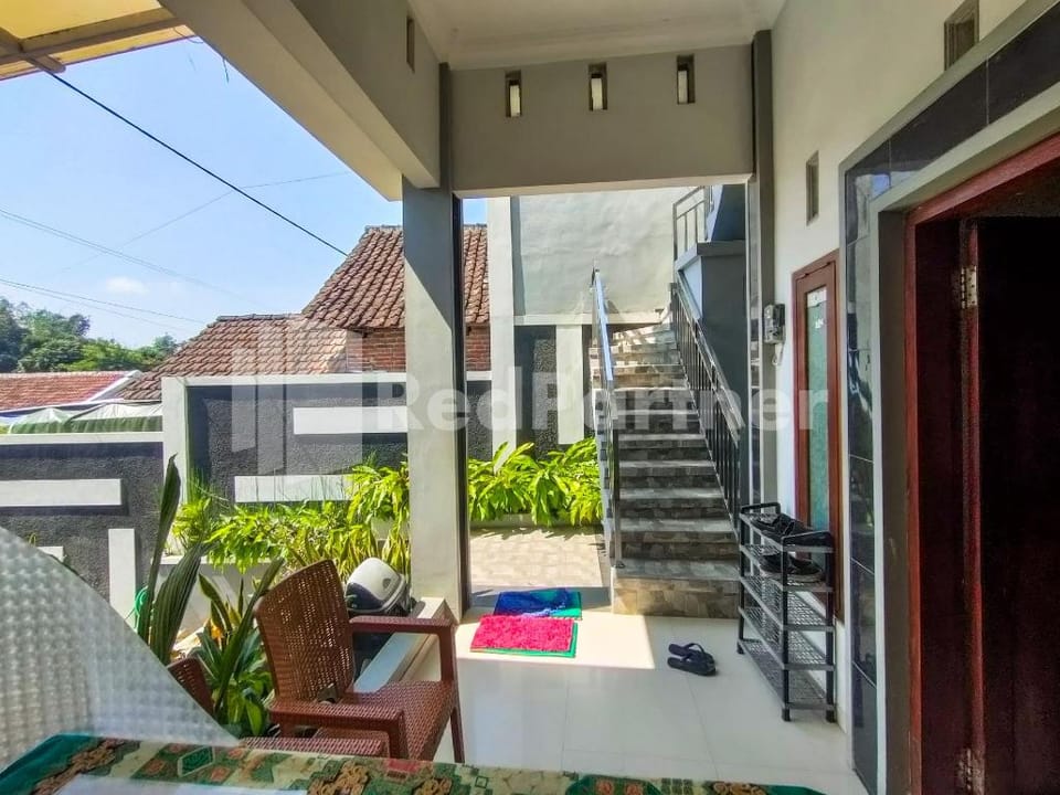 Villa Dua Dua RedPartner Hotel in Batu