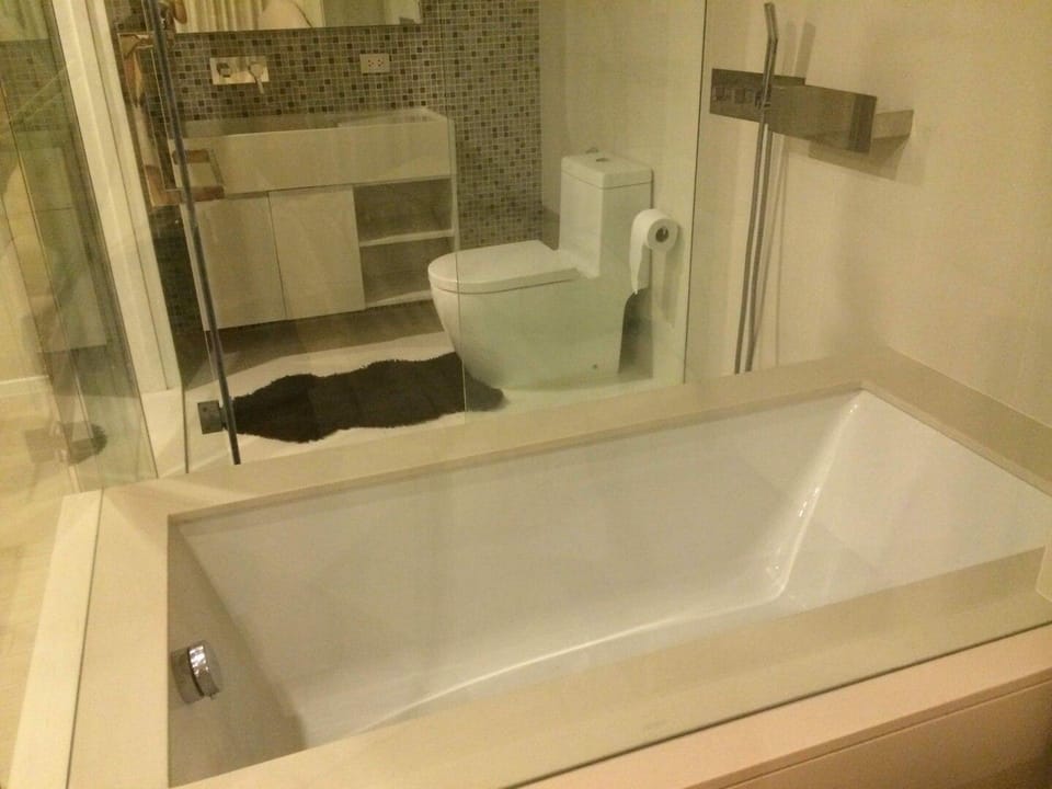 Luxury 24th floor room ?MRT Sukhumvit?BTS Asoke Apartment in Bangkok
