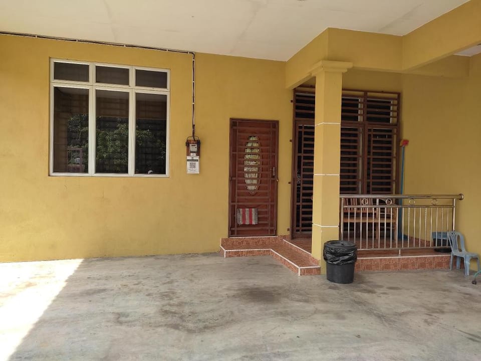 Homestay Al Amin 2 Vacation rental in Terengganu, Malaysia