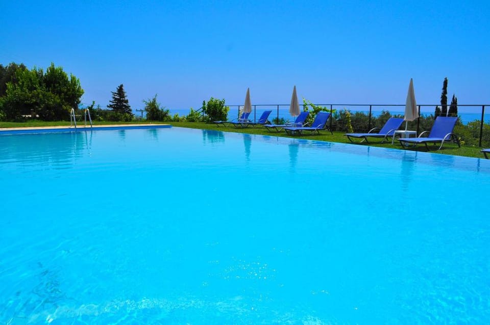 Studio Apartments Escape , Swimming Pool - Pelekas Beach Apartment in Corfu, Greece