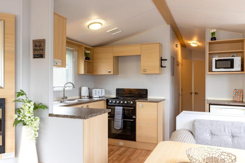Inside No. 9 Retreat Campground/ 
RV Resort in England