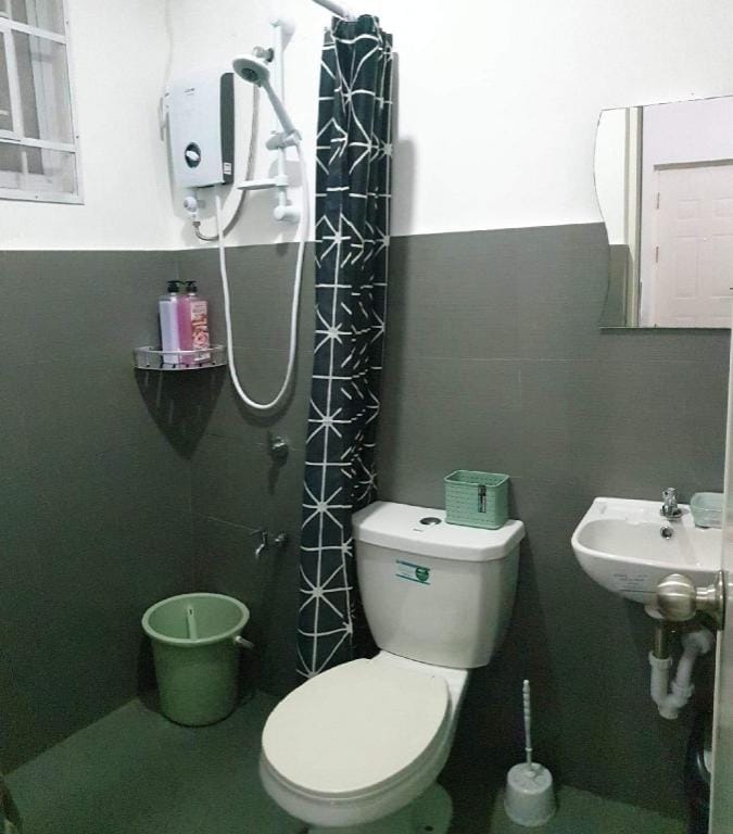 Honey Dew Transient House Vacation rental in Angeles