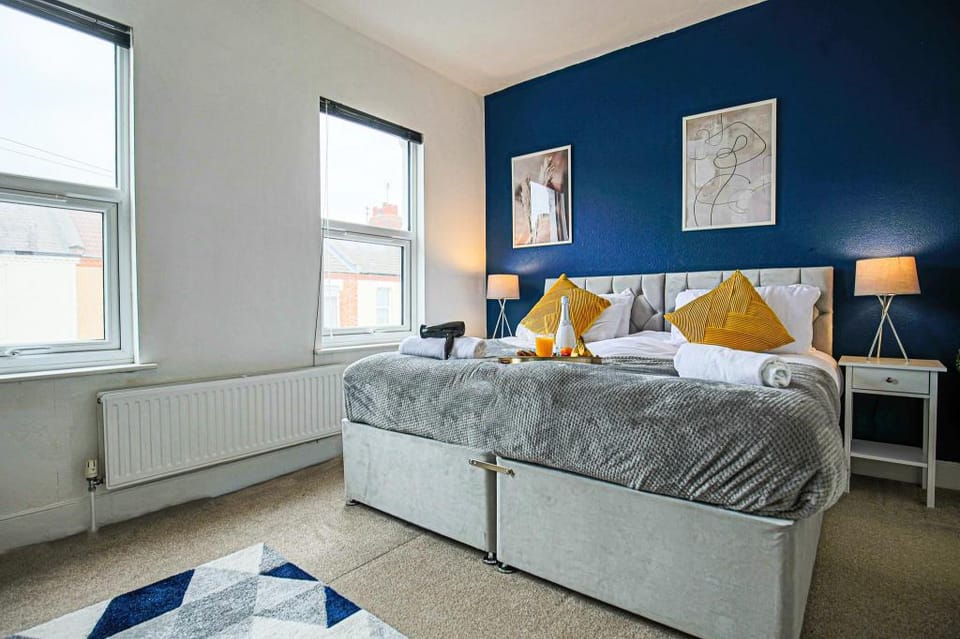 Lutterworth House 145 - City Centre - Free Parking Vacation rental in Northampton