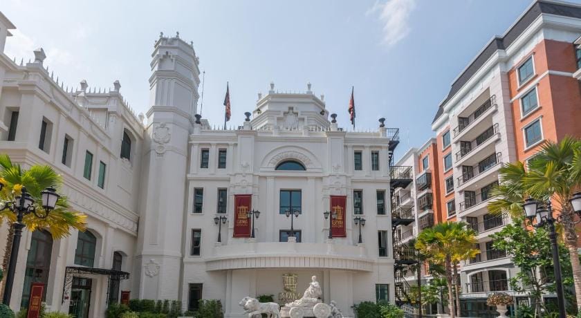 ESPANA Resort Condo at Jomtien Apartment in Pattaya City