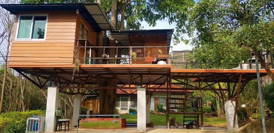 Tiny Home in Mountains Front Balcony for 2 adults Vacation rental in Thailand