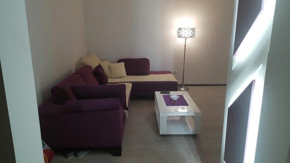 Tropical Paradise in a 1BR APT 5 min to Sand Beach Apartment in Budva