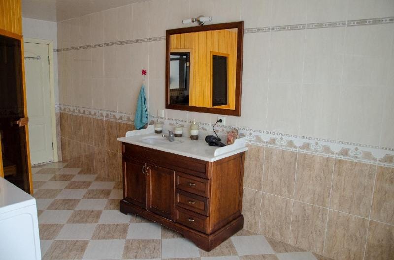 Domino - это приватные комнаты в шикарной квартире Apartment in Baku