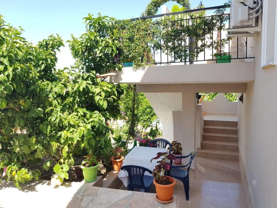 Villa Kappa + Parking Villa in Ksamil