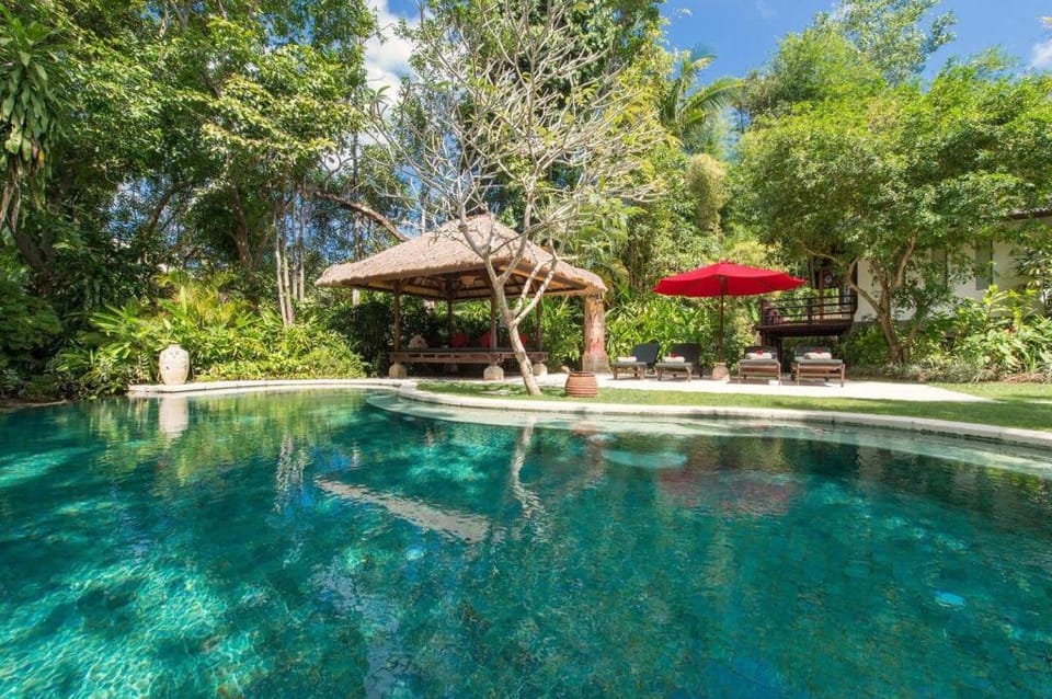 Villa Pangi Gita |3BR Cascading Gardens & Pool Villa in North Kuta