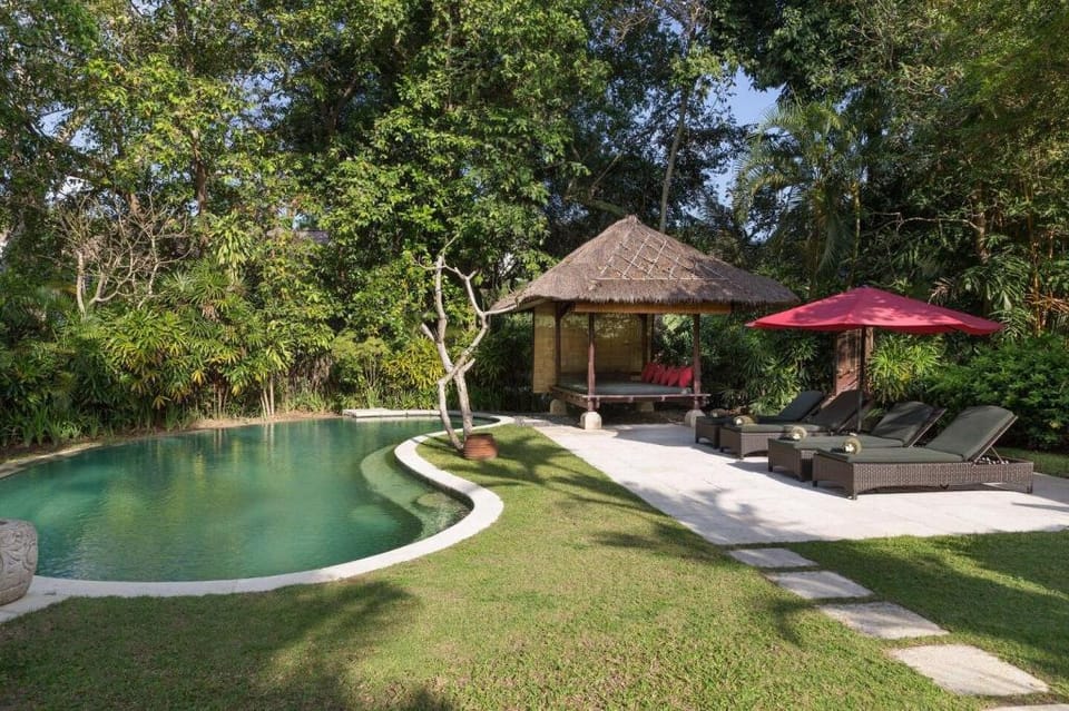 Villa Pangi Gita |3BR Cascading Gardens & Pool Villa in North Kuta