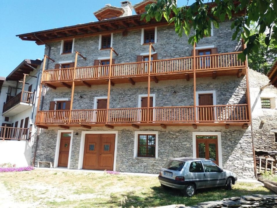 Appartamento a Elva, perla della valle Maira    Apartment in Piedmont