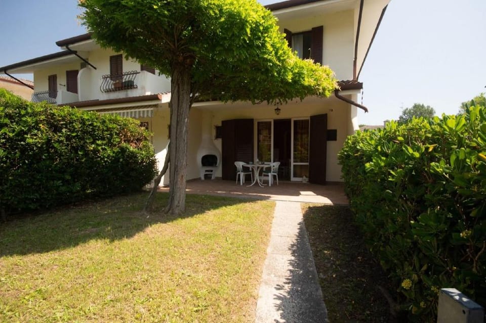 Nice house for 5 people - pool - tv - Ac Vacation rental in Porto Santa Margherita