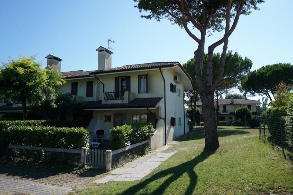Lovely house in residence with pool - Great Location Vacation rental in Porto Santa Margherita