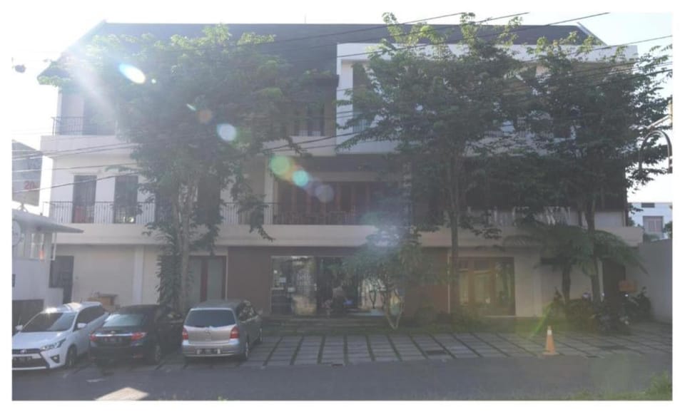 BELLECROWN Rooms Apartment in East Java