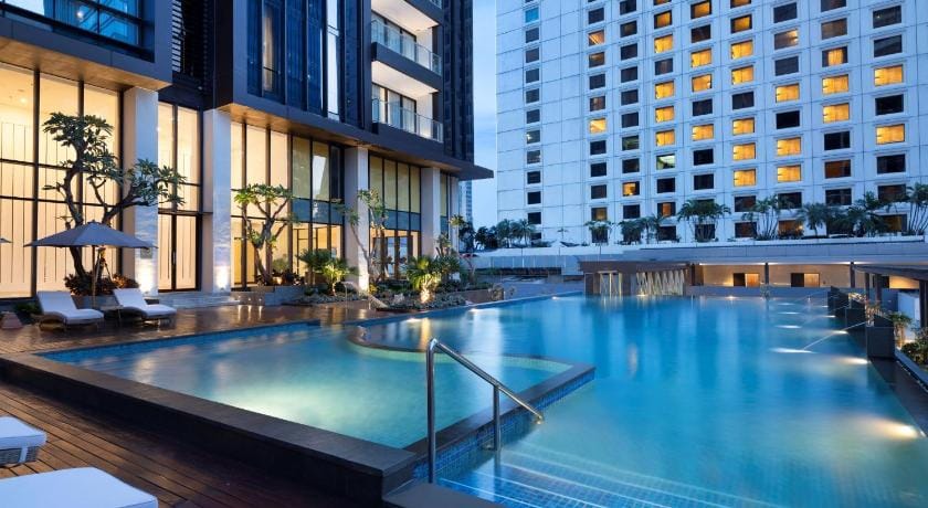 Mangkuluhur ARTOTEL SUITES Hotel in South Jakarta City