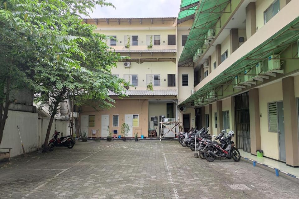 OYO Life 90444 D'hebron Hotel in Indonesia