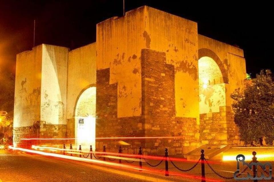 Alcova do Arco   inside IX century City Walls  Vacation rental in Faro