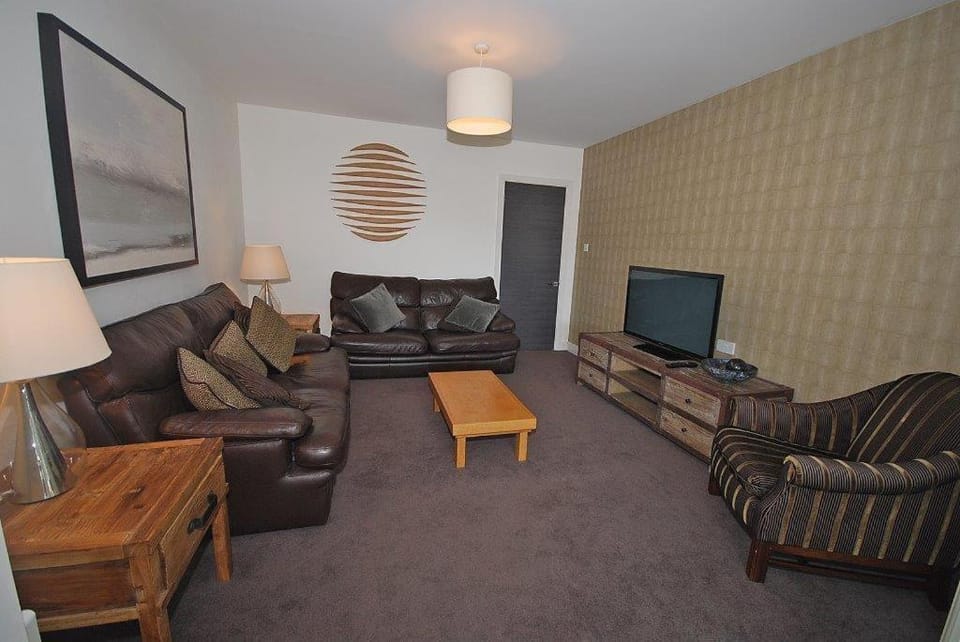 Amber Cottage - Luxury Cottage, Hot Tub, Sea Views and Log Burner Vacation rental in Saundersfoot
