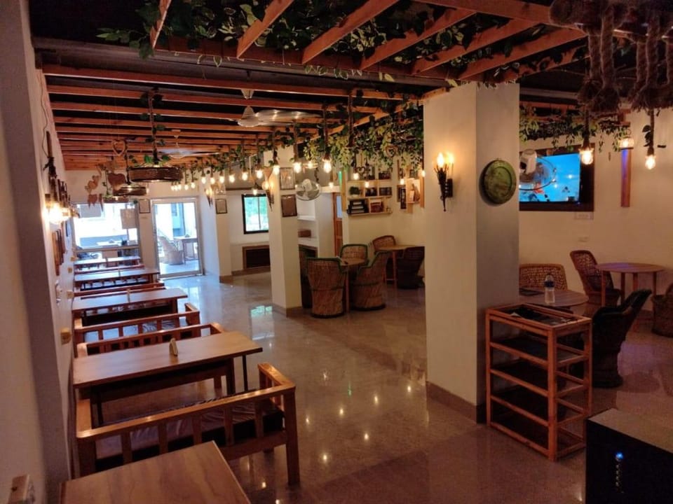 Good Vibes Guest House Hotel in Agra
