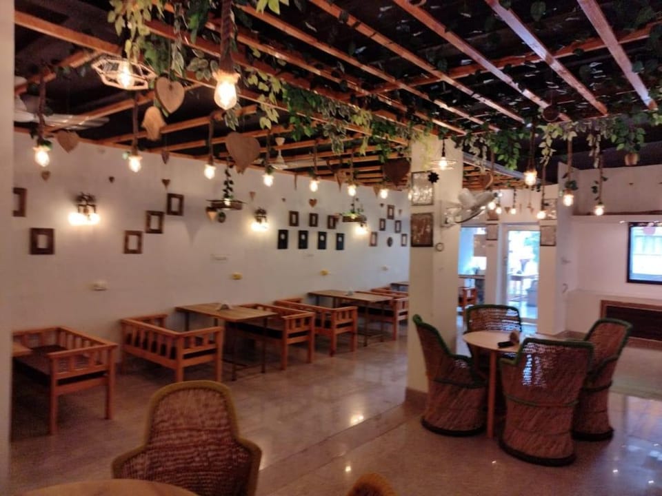 Good Vibes Guest House Hotel in Agra
