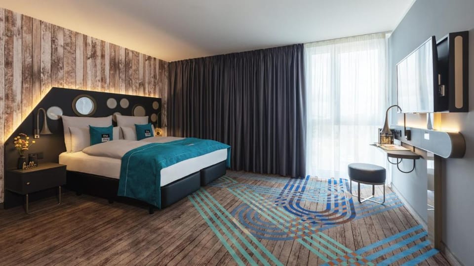 Holiday Inn - the niu, Brass Munich Olympiapark by IHG Hotel in Munich