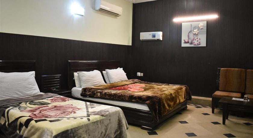 Hotel Afandi Hotel in Punjab