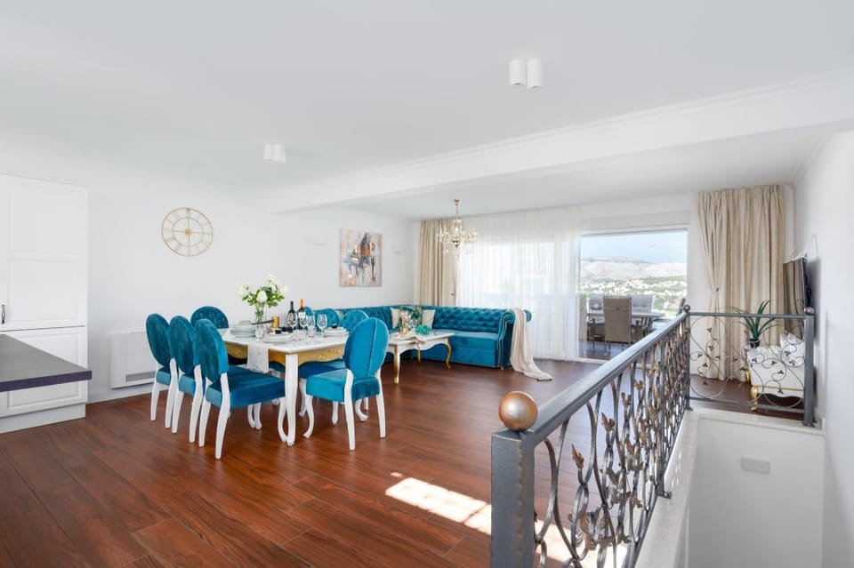 Luxury Sunset Residences - Okrug Gornji Apartment in Okrug Gornji