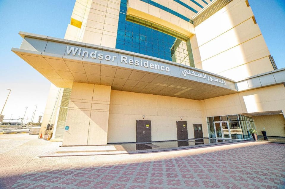 Fantastay Windsor Residence Luxury Studio Balcony Apartment in Dubai
