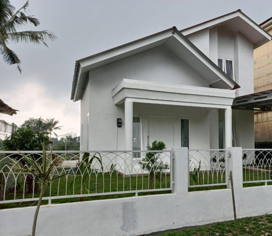 Kagaya Villa (kayangan)  Villa in West Java