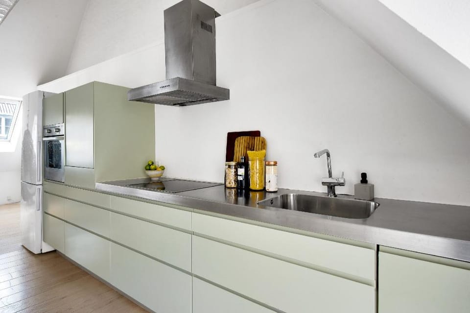 Hyggelig duplex apartment with a rooftop terrace in the neighborhood of Nyhavn Apartment in Copenhagen